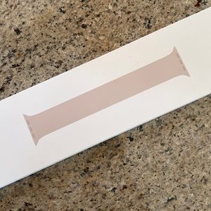 Apple Watch solo loop band starlight size 5